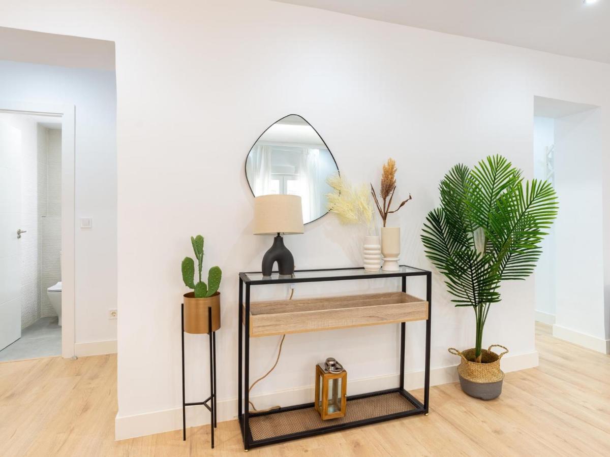 Gorgeous Renovated Apartment 2Br Ac Malaga Exterior photo