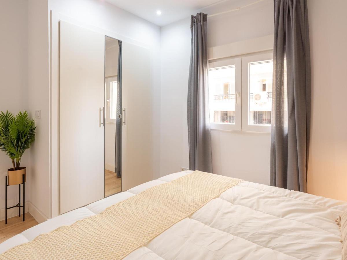 Gorgeous Renovated Apartment 2Br Ac Malaga Exterior photo